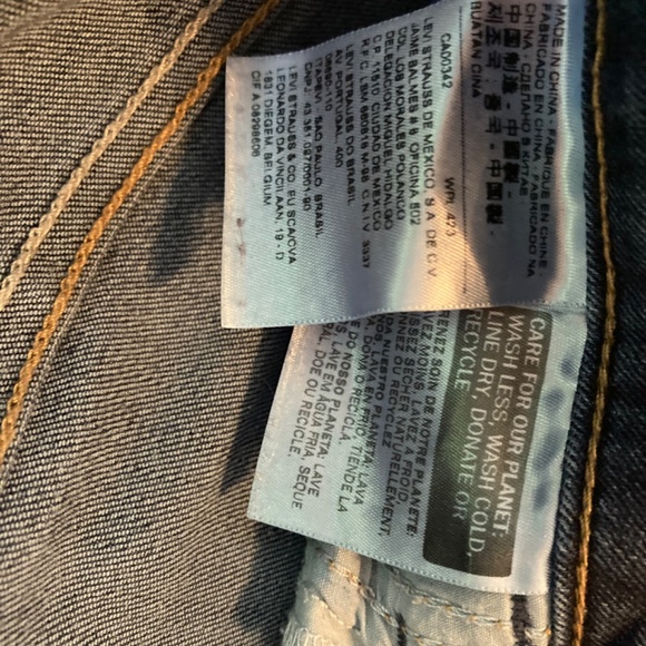 Levi's 535 Super Skinny Dark Wash Sz 26 - Picture 6 of 11